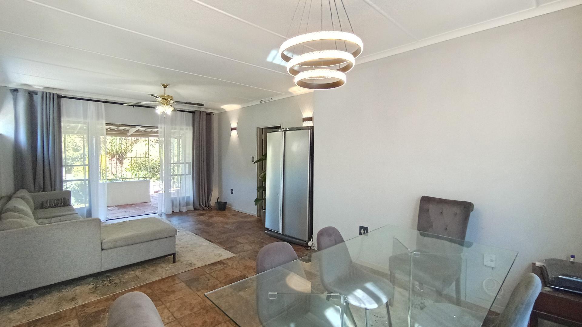 Dining Room - 13 square meters of property in Howick
