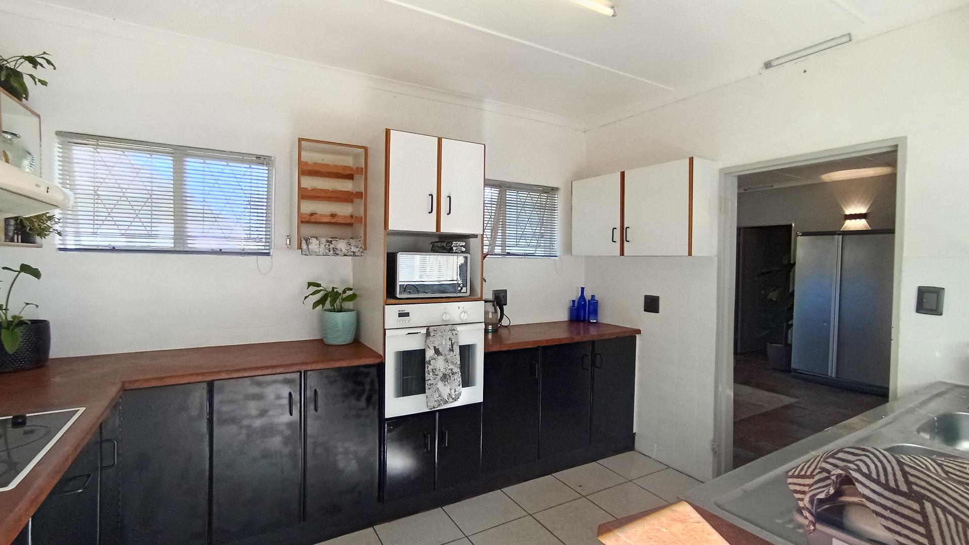 Kitchen - 25 square meters of property in Howick