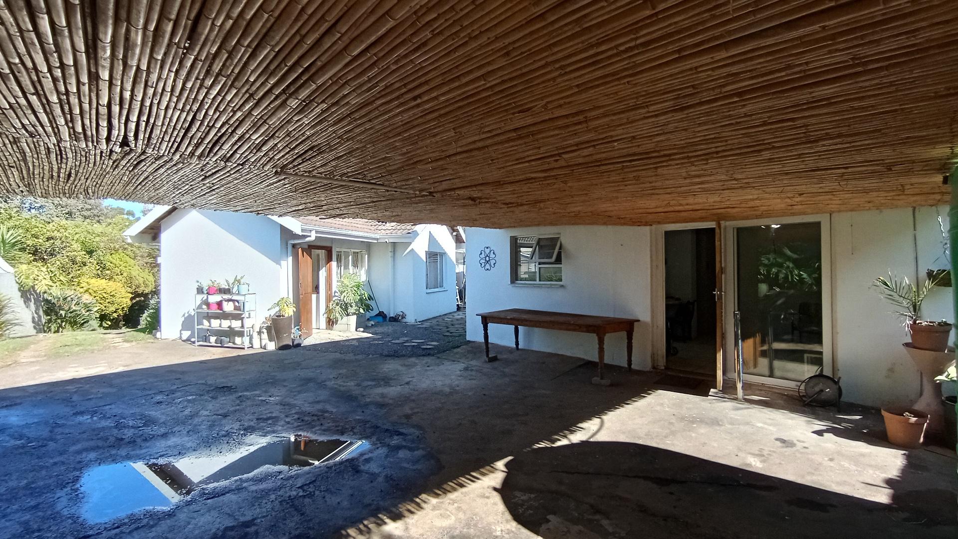 Patio - 24 square meters of property in Howick