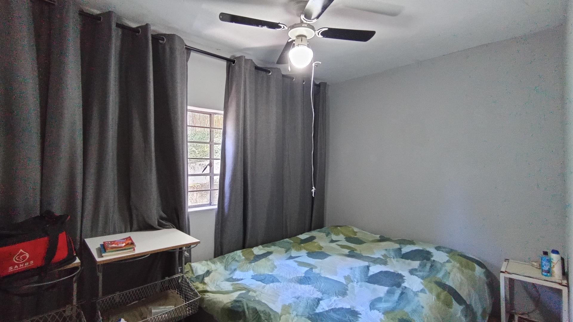 Flatlet - 56 square meters of property in Howick