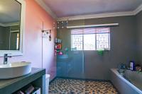  of property in Raslouw