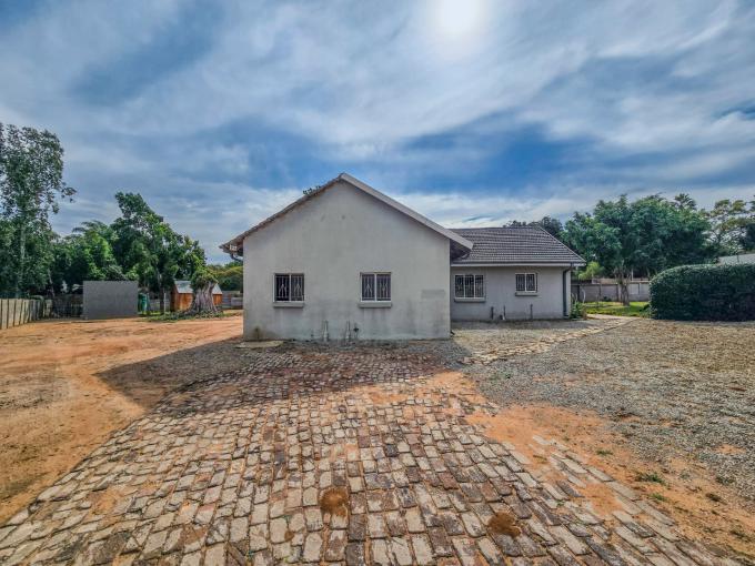 6 Bedroom House for Sale For Sale in Bendor - MR677163