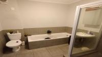 Bathroom 1 of property in Umbogintwini