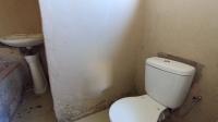 Main Bathroom - 5 square meters of property in Moorton