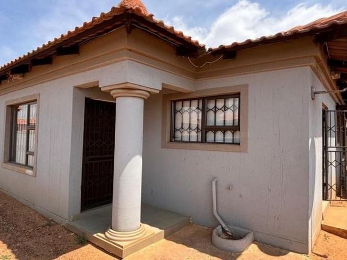 3 Bedroom House to Rent in Vanderbijlpark - Property to rent - MR677181