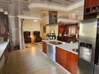  of property in Bendor