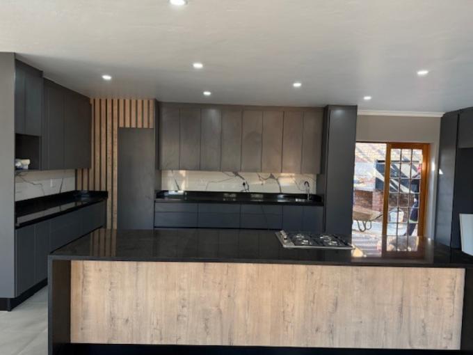 4 Bedroom House to Rent in Kathu - Property to rent - MR677246
