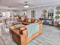  of property in Stilbaai (Still Bay)