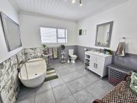  of property in Stilbaai (Still Bay)
