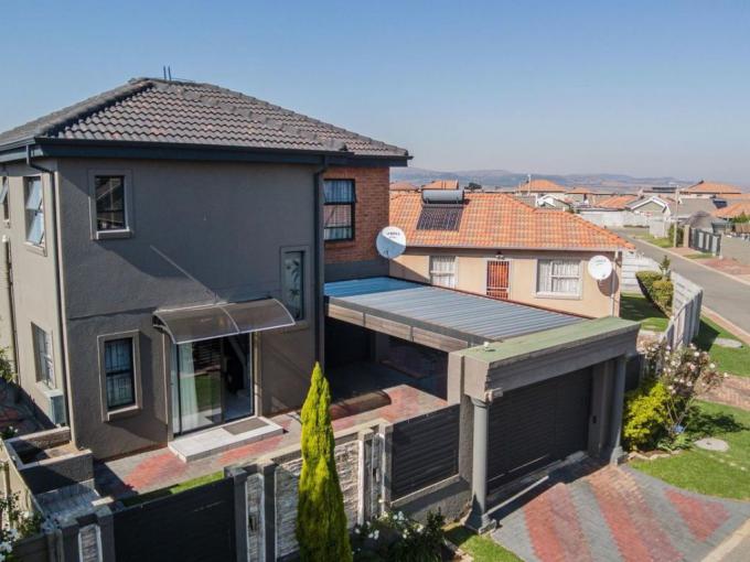 4 Bedroom House for Sale For Sale in Alberton - MR677296