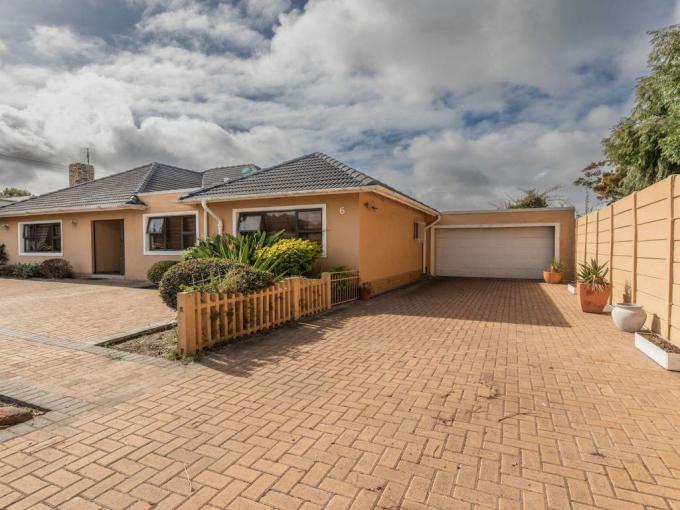 3 Bedroom House for Sale For Sale in Pinelands - MR677317