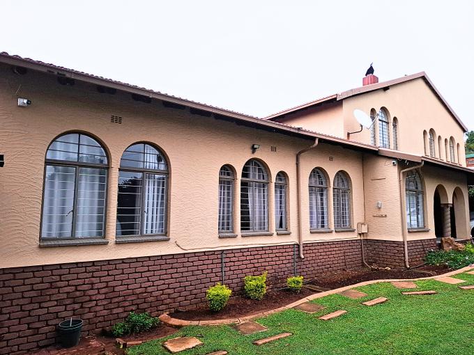5 Bedroom House for Sale For Sale in Weltevreden Park - MR677336