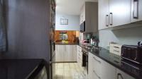 Kitchen - 15 square meters of property in Hennopspark