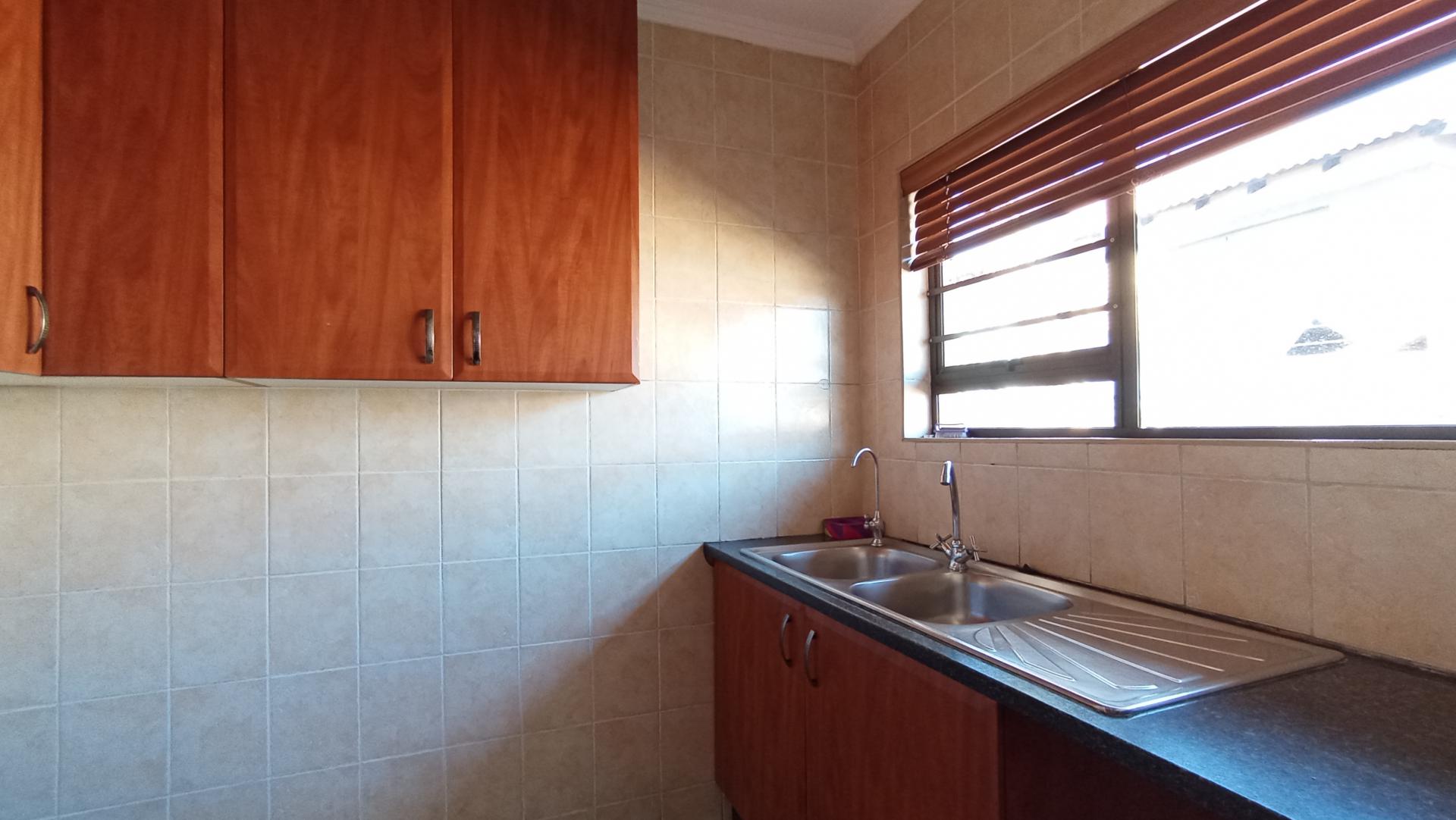 Scullery - 5 square meters of property in New Redruth