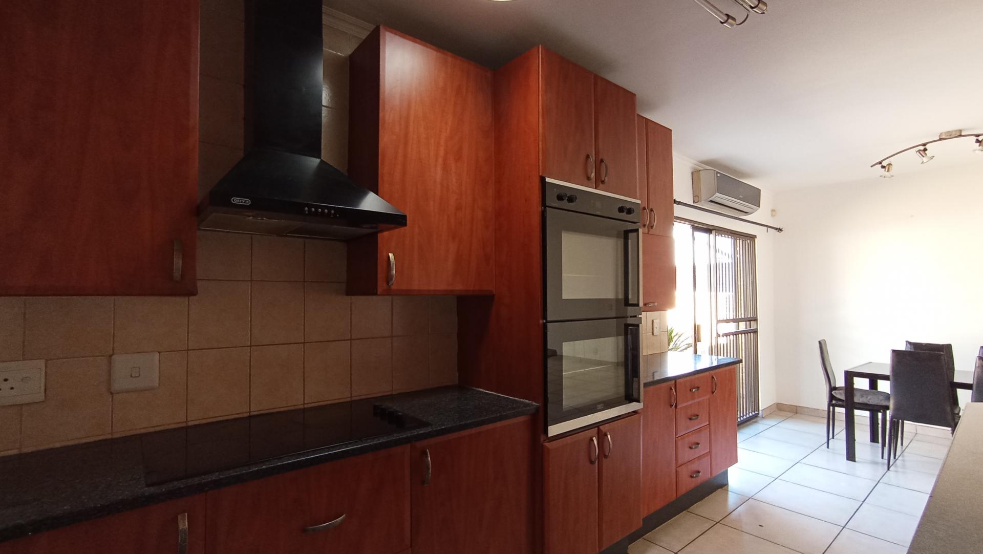 Kitchen - 8 square meters of property in New Redruth