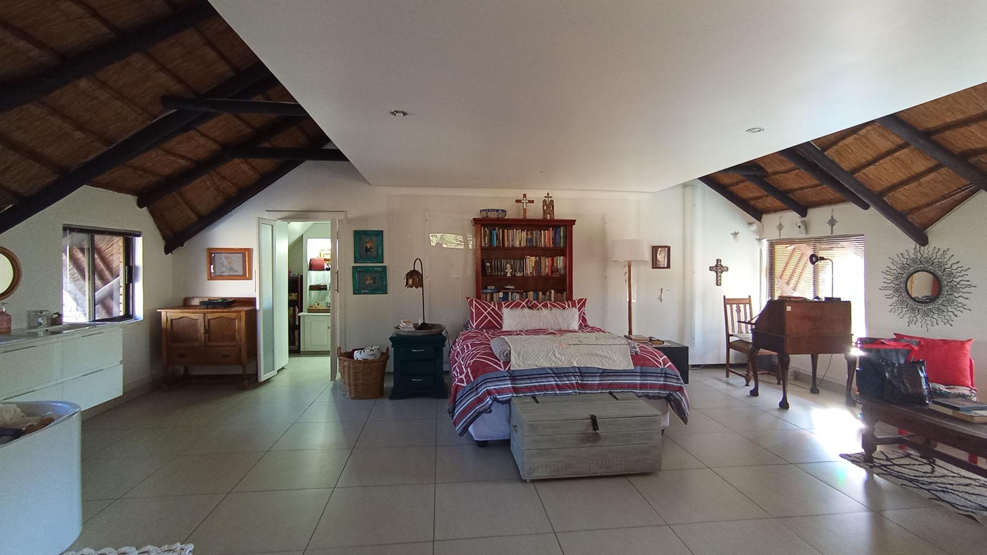 Bed Room 3 - 68 square meters of property in Faerie Glen