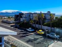  of property in Bloubergstrand