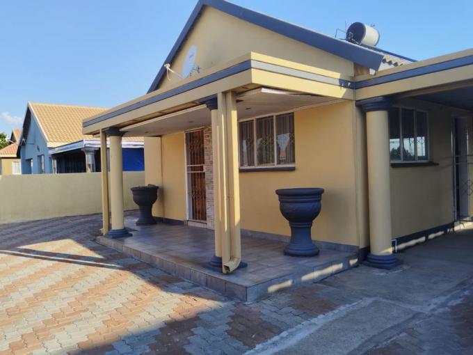 2 Bedroom House for Sale For Sale in Freedom Park - MR677379