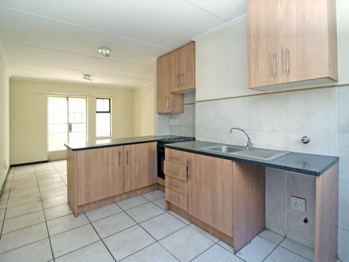 2 Bedroom Apartment for Sale For Sale in Kosmosdal - MR677384
