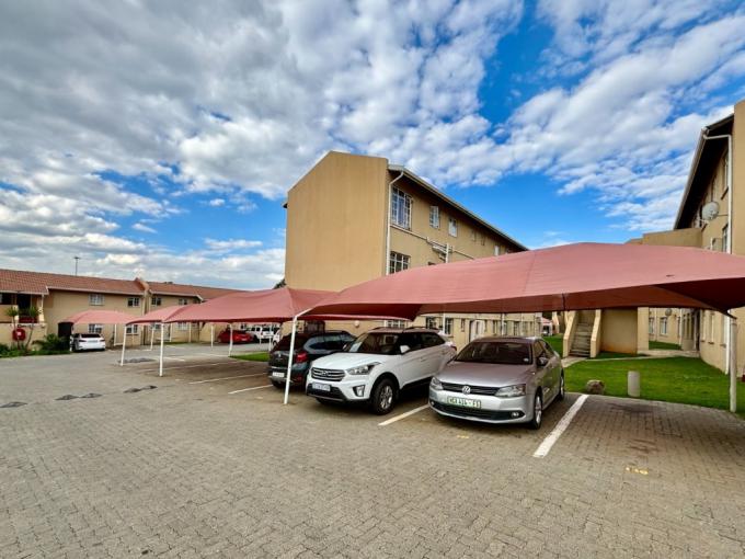 2 Bedroom Simplex for Sale For Sale in Naturena - MR677389