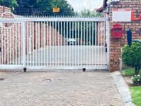 3 Bedroom 2 Bathroom Simplex for Sale for sale in Ridgeway