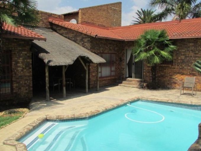 4 Bedroom House for Sale For Sale in Marais Steyn Park - MR677399