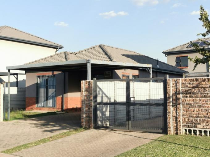 3 Bedroom House for Sale For Sale in Andeon - MR677406