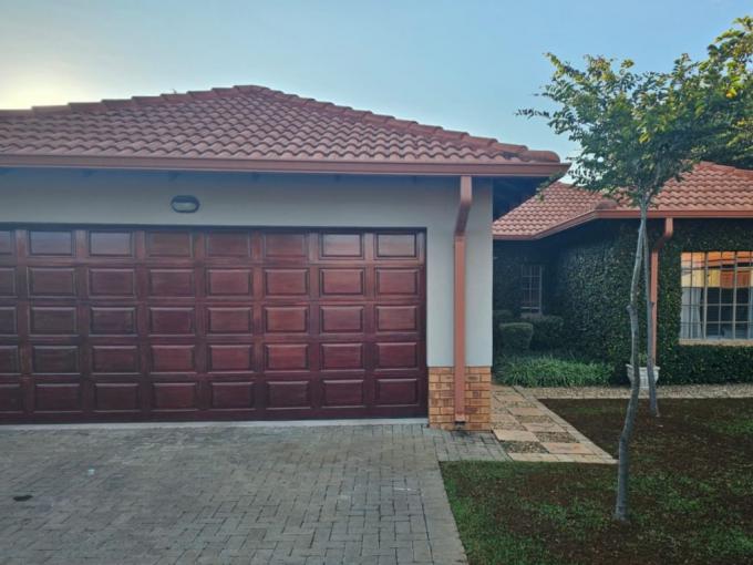 3 Bedroom House for Sale For Sale in Waterkloof (Rustenburg) - MR677407
