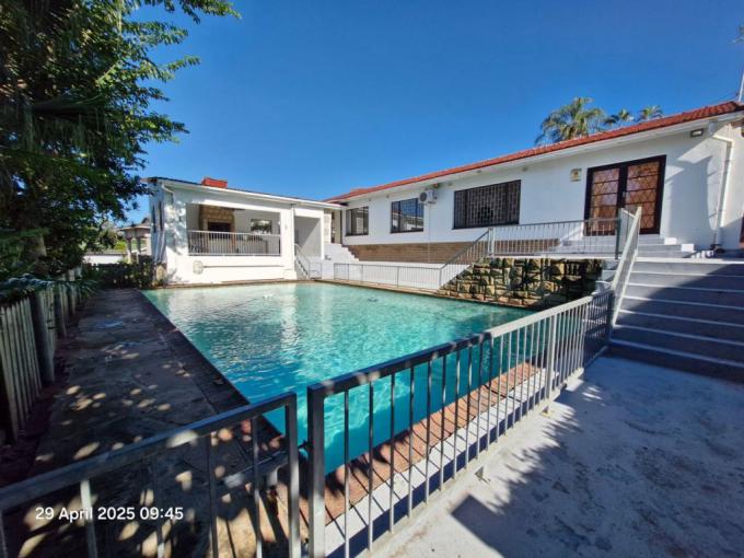 6 Bedroom House for Sale For Sale in Queensburgh - MR677423