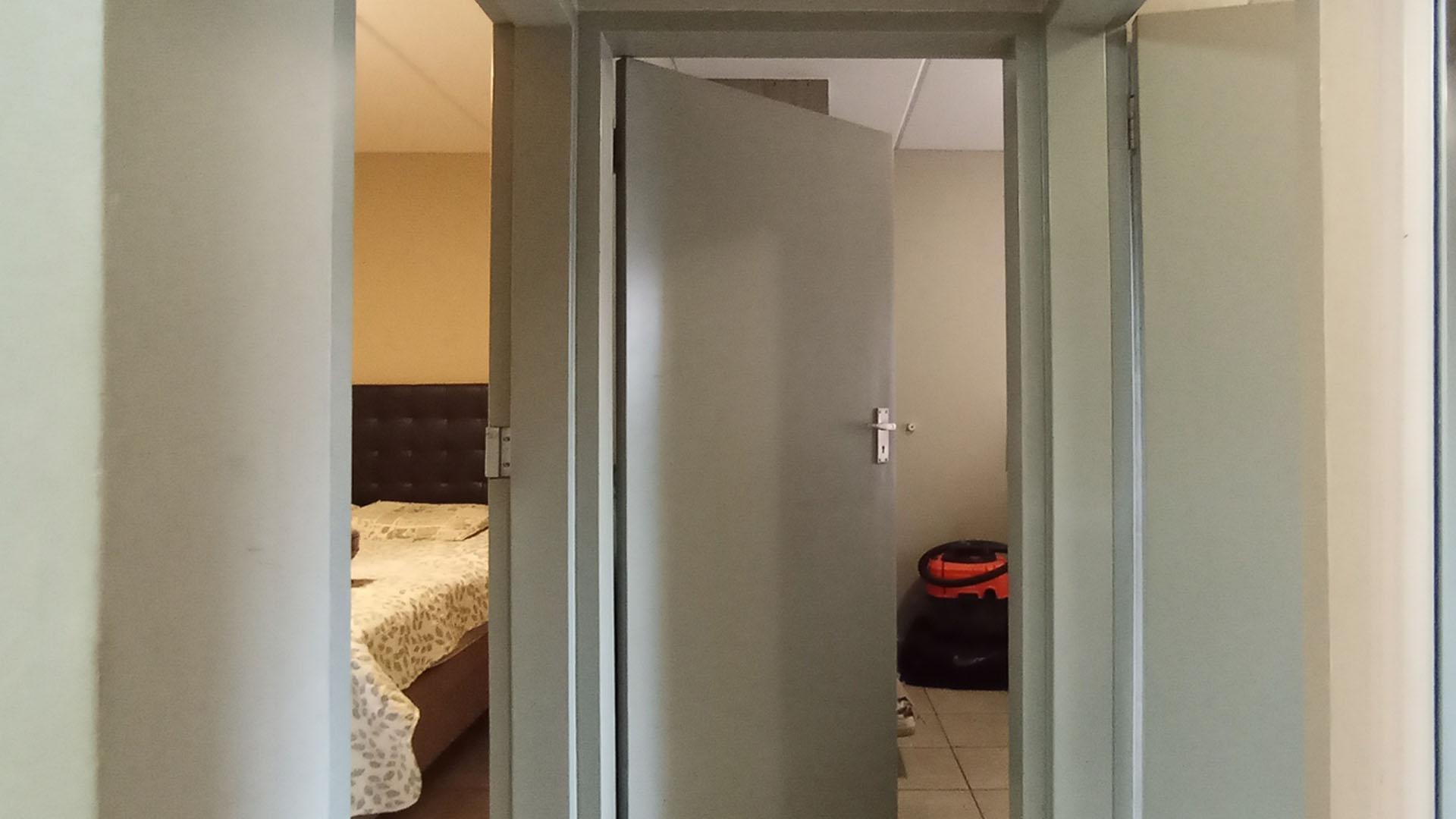 Spaces - 1 square meters of property in Montana Tuine