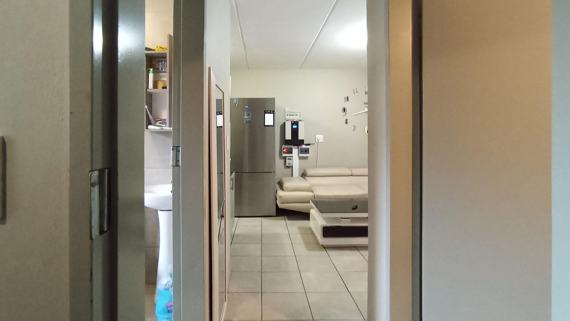 Spaces - 1 square meters of property in Montana Tuine