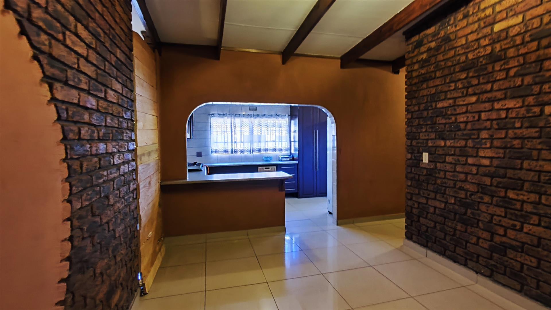 Dining Room - 20 square meters of property in Dalpark