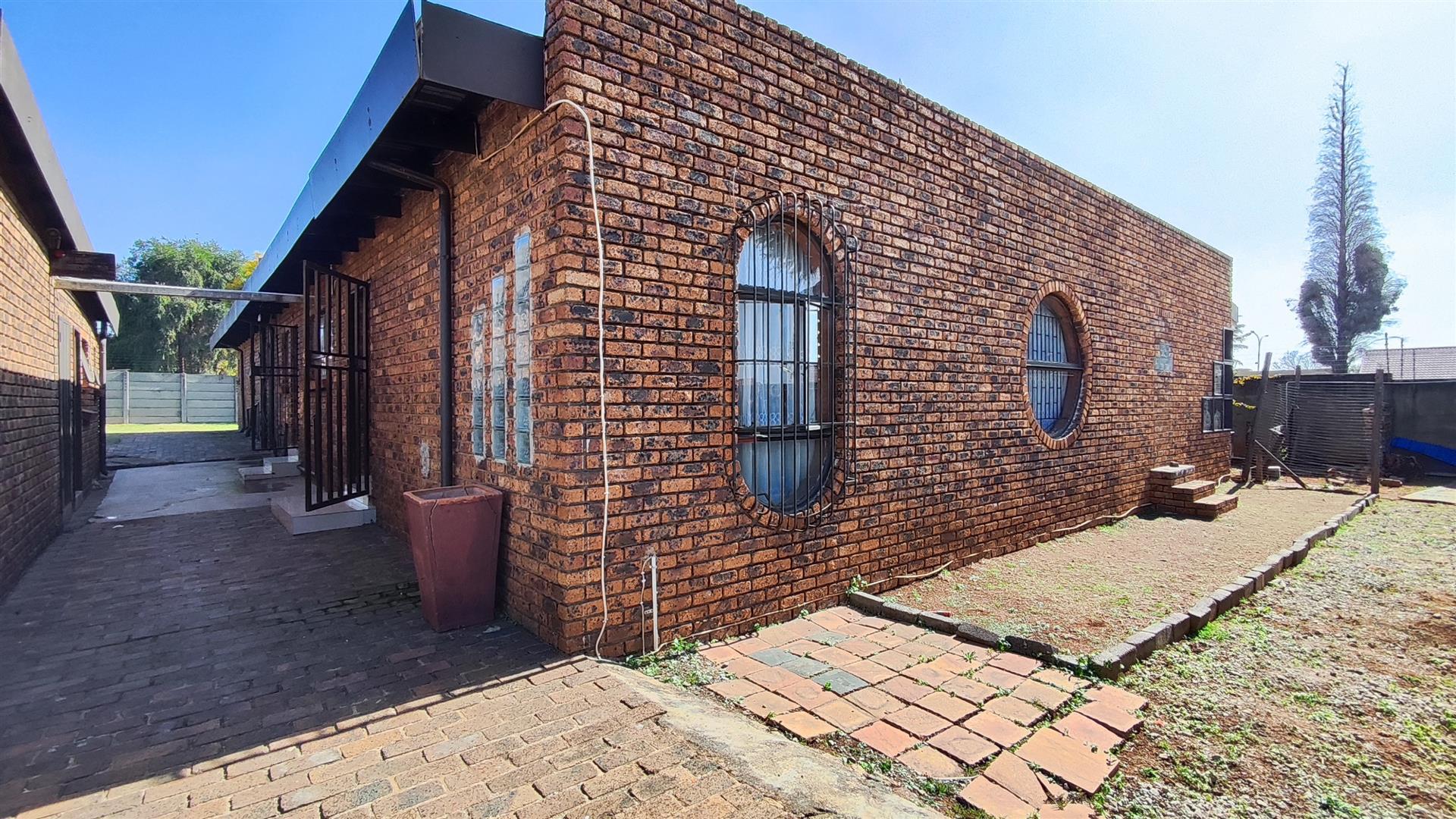 Backyard of property in Dalpark