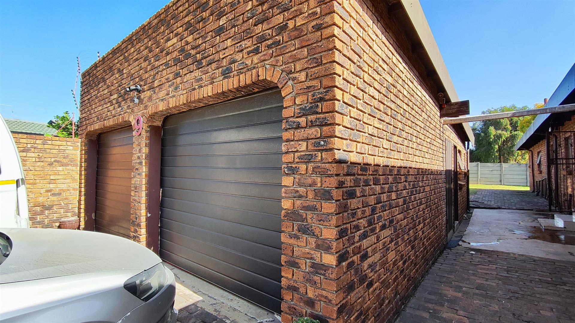 Front View of property in Dalpark