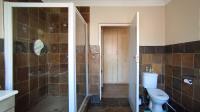 Main Bathroom - 12 square meters of property in Moreletapark