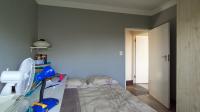 Bed Room 2 - 11 square meters of property in Moreletapark