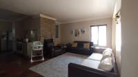 Lounges - 72 square meters of property in Moreletapark