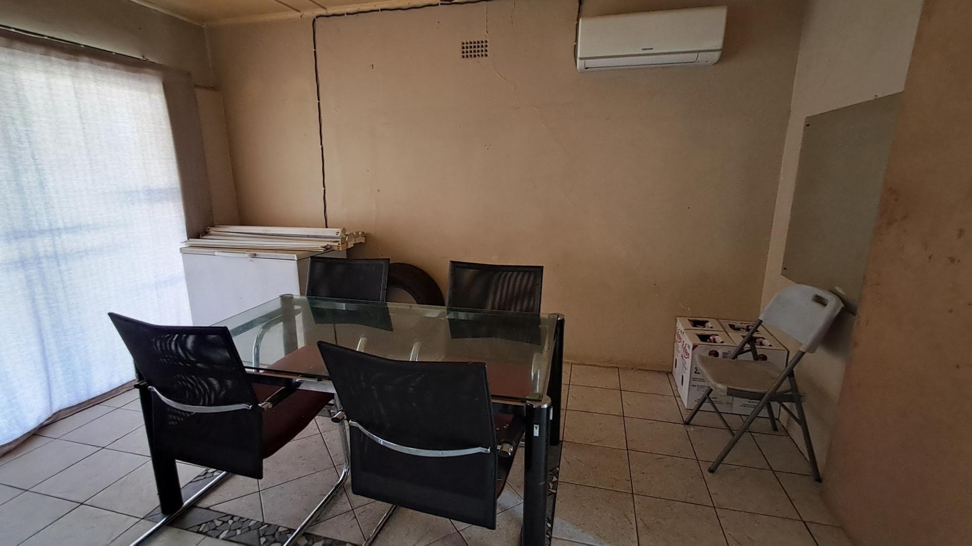 Dining Room of property in Vanderbijlpark