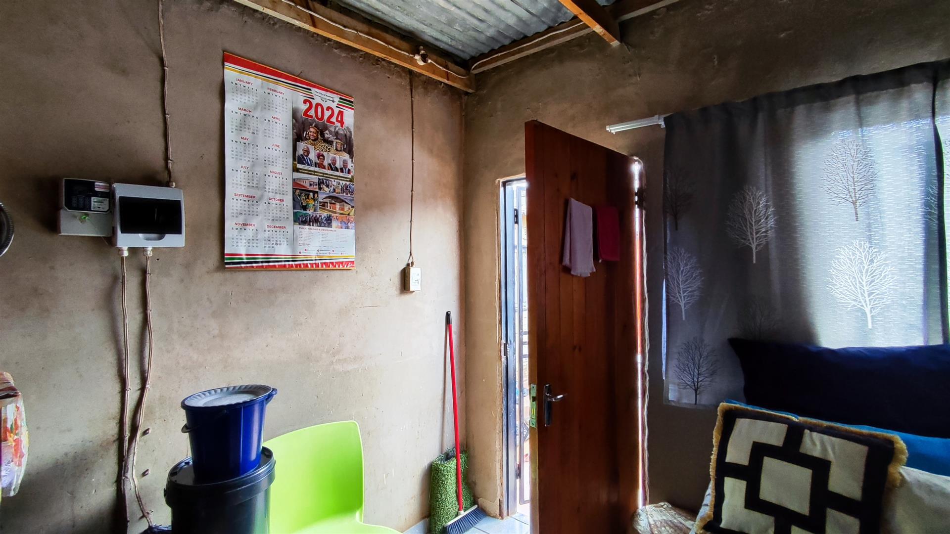 Bed Room 1 - 12 square meters of property in Kingsway