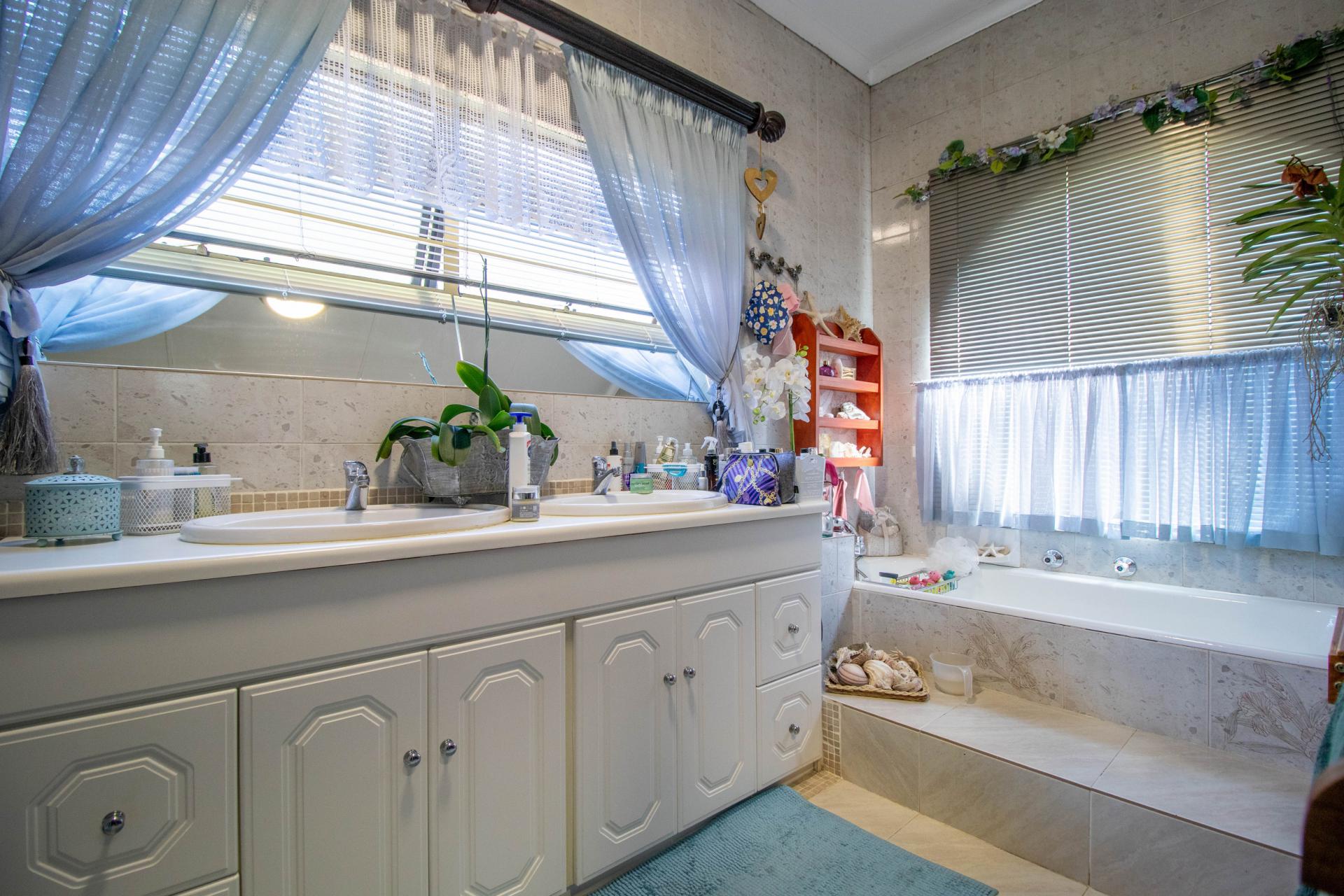  of property in Moreletapark