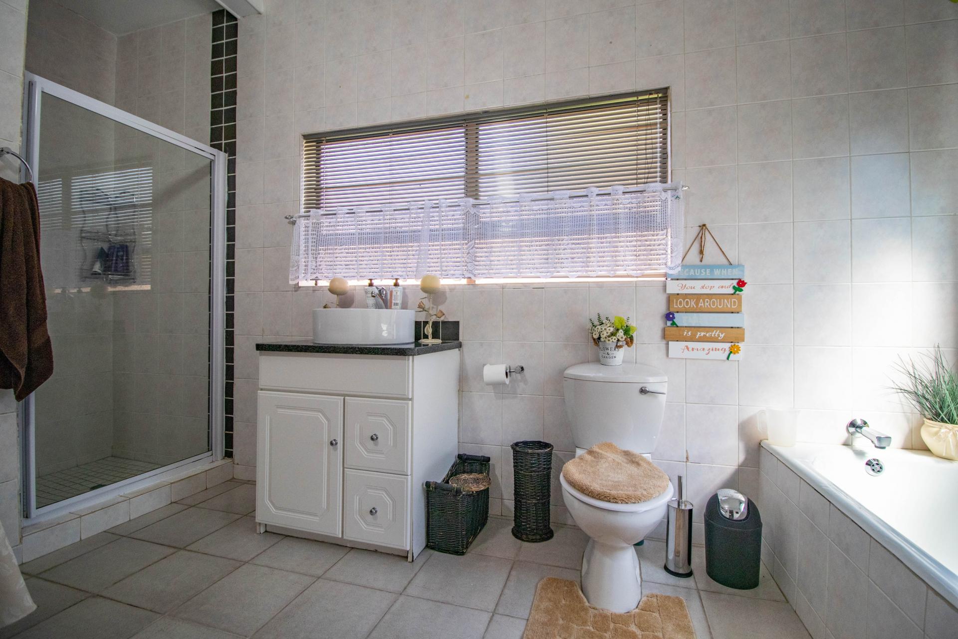  of property in Moreletapark