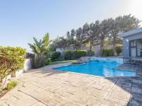  of property in Bloubergstrand