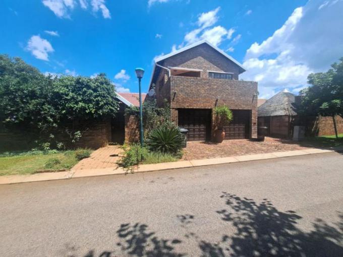 4 Bedroom House to Rent in Highveld - Property to rent - MR677502