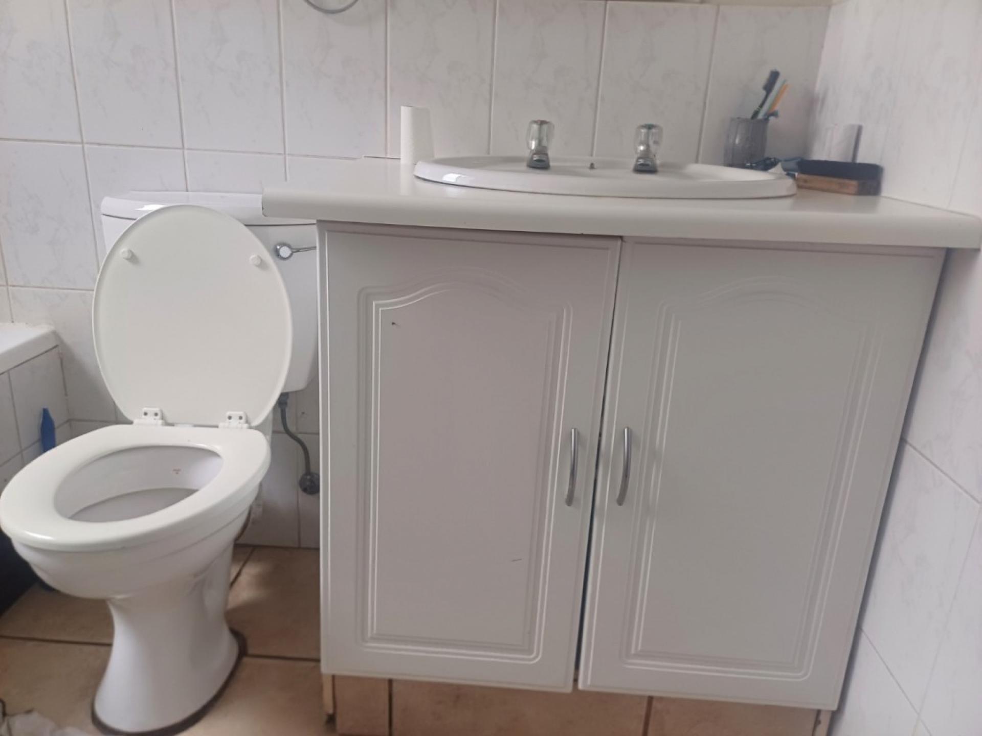  of property in Oakdene