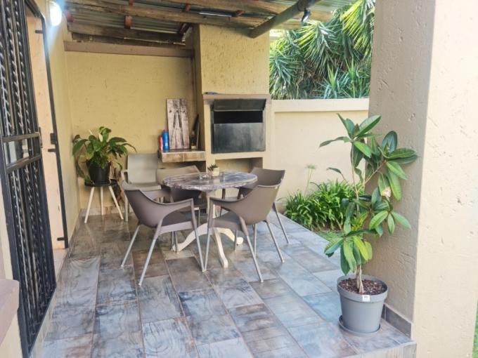 2 Bedroom Simplex for Sale For Sale in Annlin - MR677557