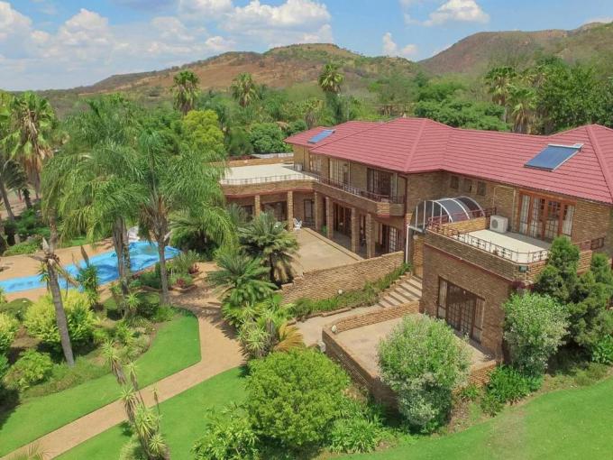 5 Bedroom House for Sale For Sale in Protea Park Remove - MR677582