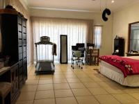  of property in Azaleapark