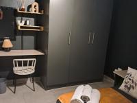  of property in Lynnwood Ridge