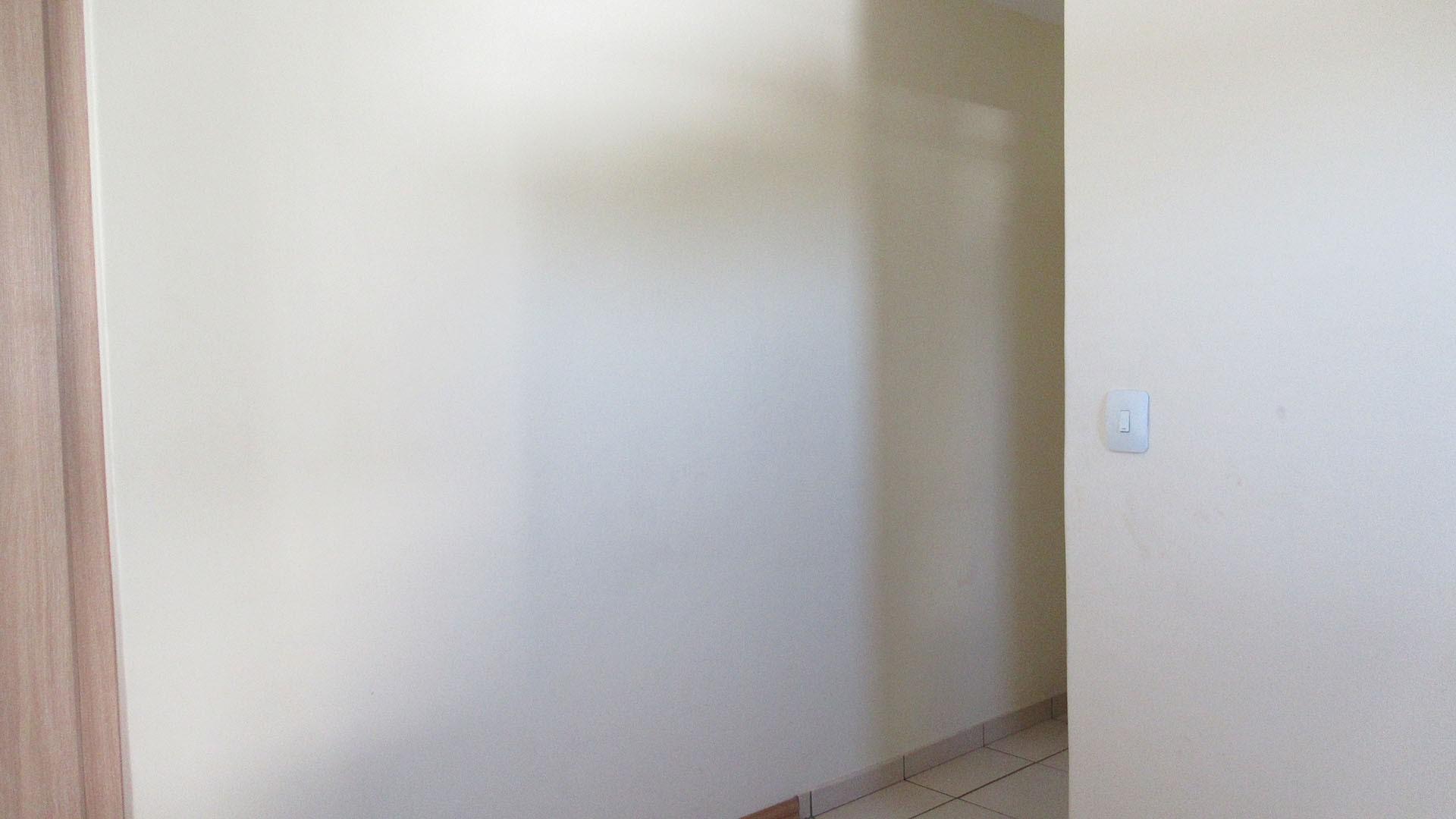 Main Bedroom - 11 square meters of property in Barbeque Downs