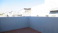 Balcony - 24 square meters of property in Barbeque Downs